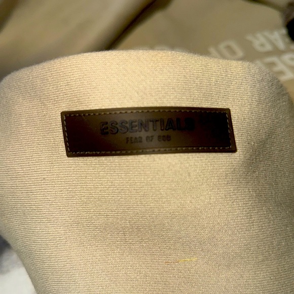 ESSENTIALS ‘Fear Of God’ Hoodie - Picture 2 of 3